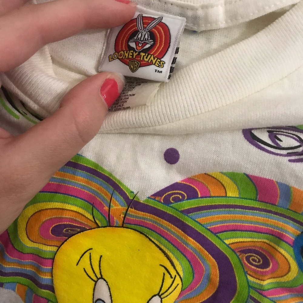 VINTAGE CROP TOP TWEETY BIRD LOONEY TUNES